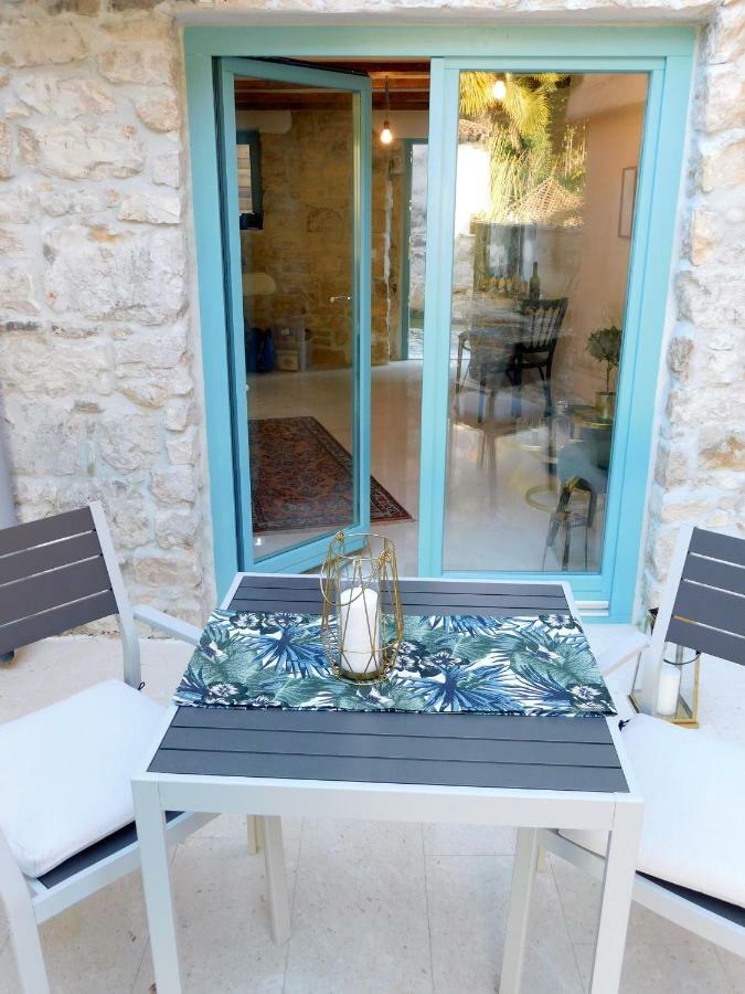Bezauberndes Steinhaus Mit Garten In Der Altstadt Von Rovinj Exterior photo